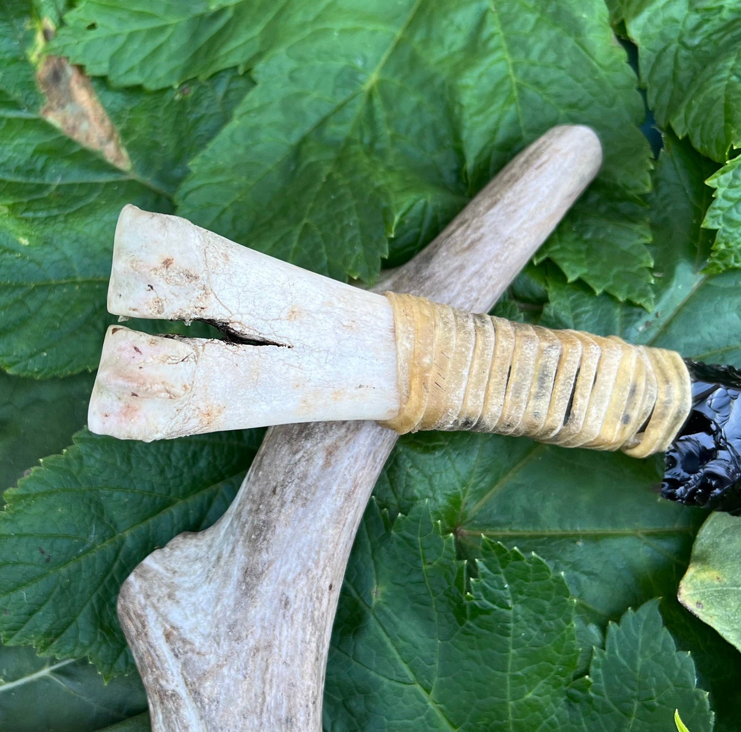 Bone Hunter Primitive Knife